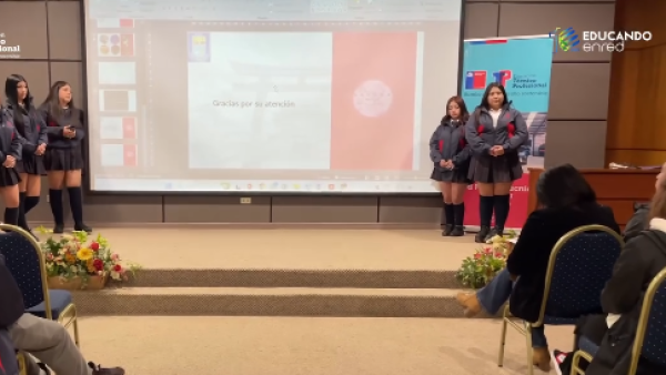 NNA presentando