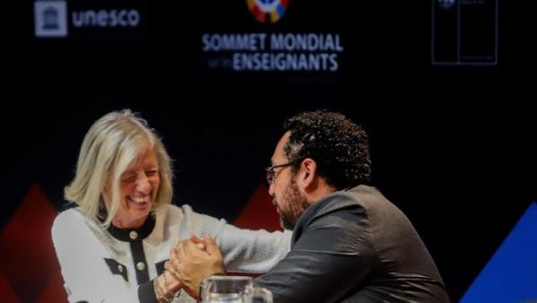 Cierre cumbre mundial sobre docentes