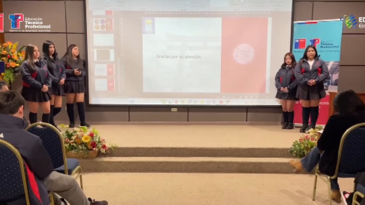 NNA presentando