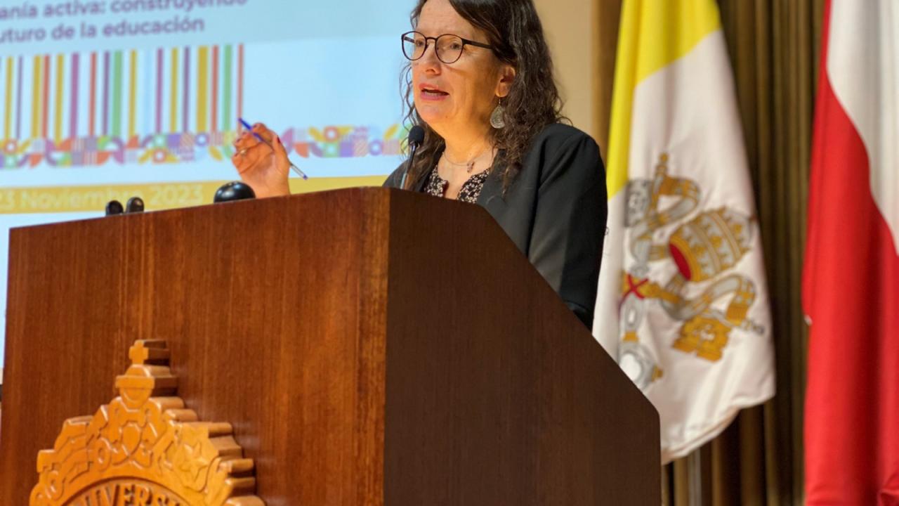 Subsecretaria Alejandra Arratia